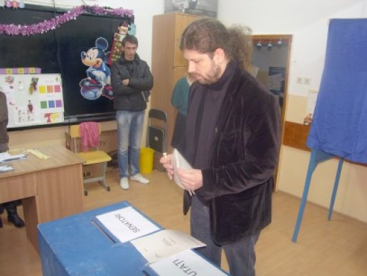 Incidente la vot, pentru Remus Cernea